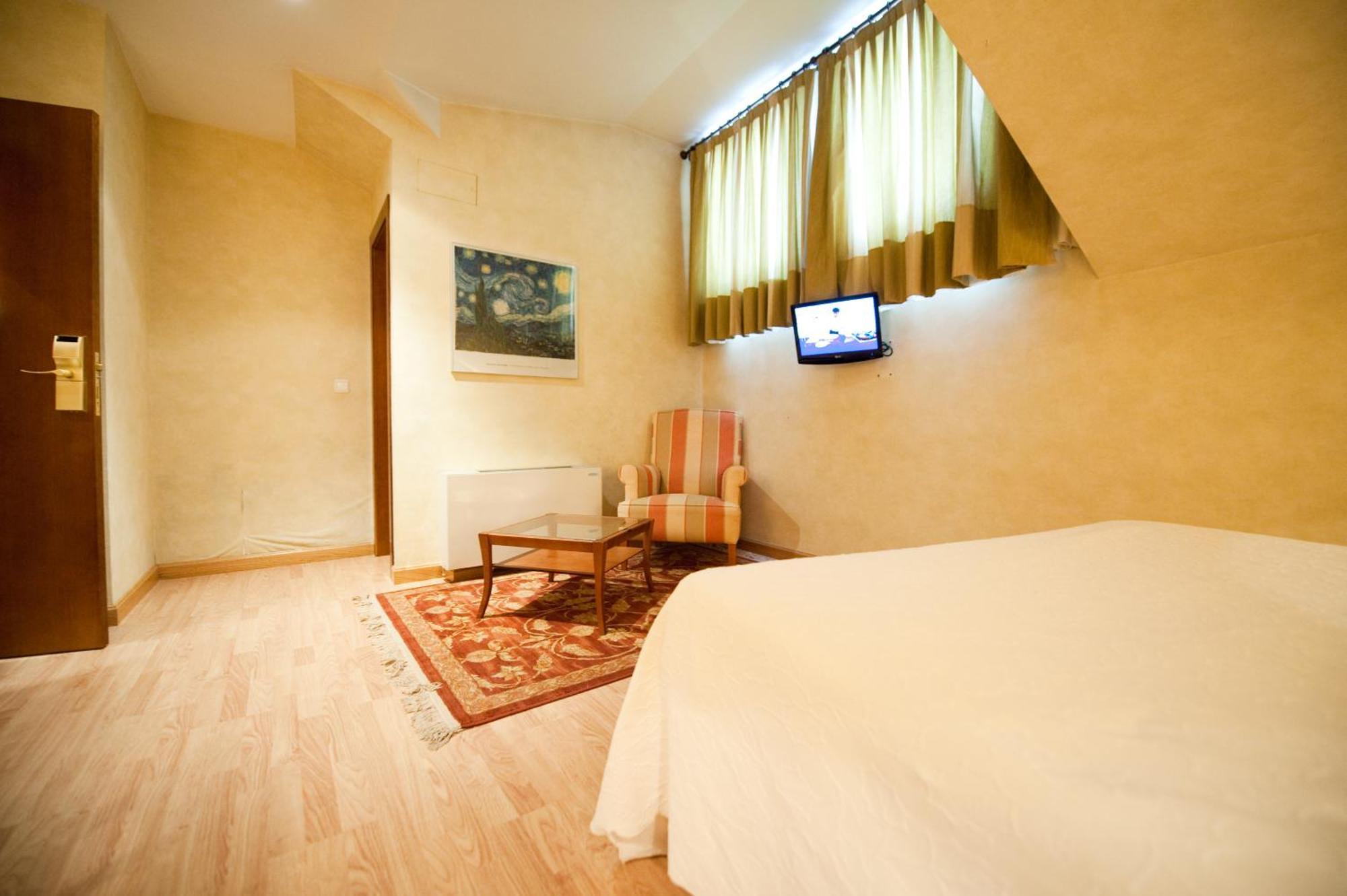 Hotel Cordon Burgo Εξωτερικό φωτογραφία