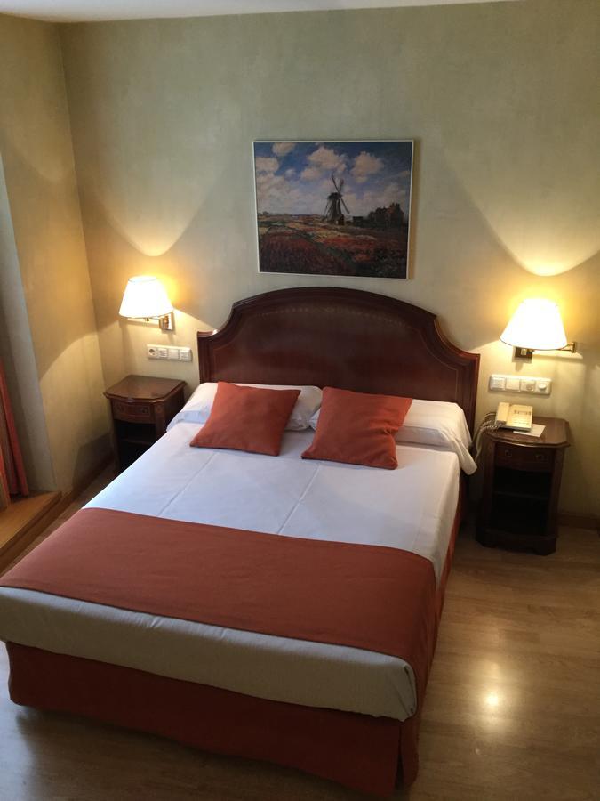 Hotel Cordon Burgo Εξωτερικό φωτογραφία