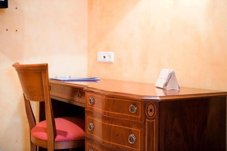 Hotel Cordon Burgo Εξωτερικό φωτογραφία