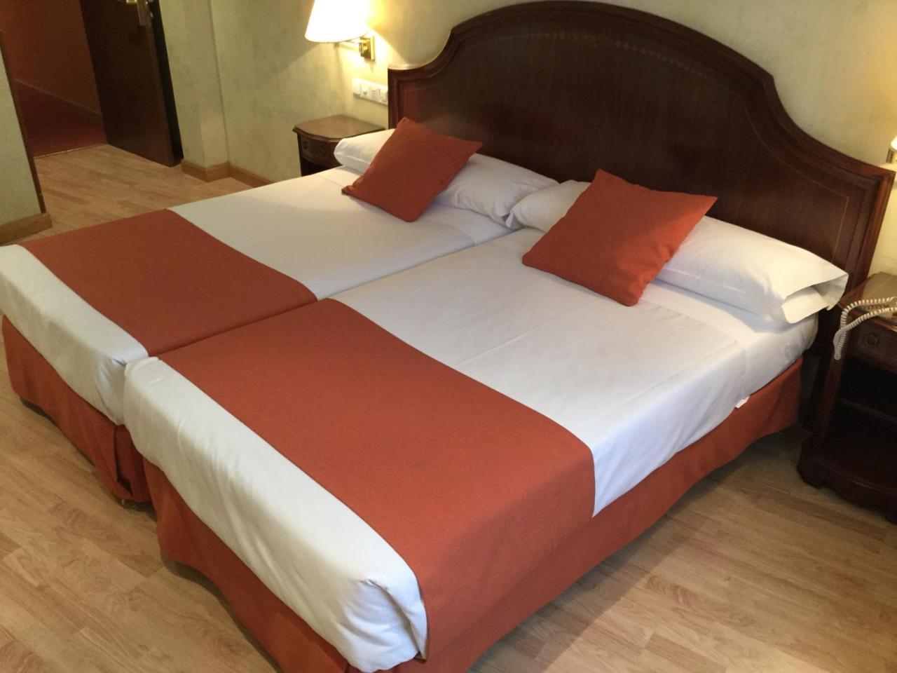 Hotel Cordon Burgo Εξωτερικό φωτογραφία